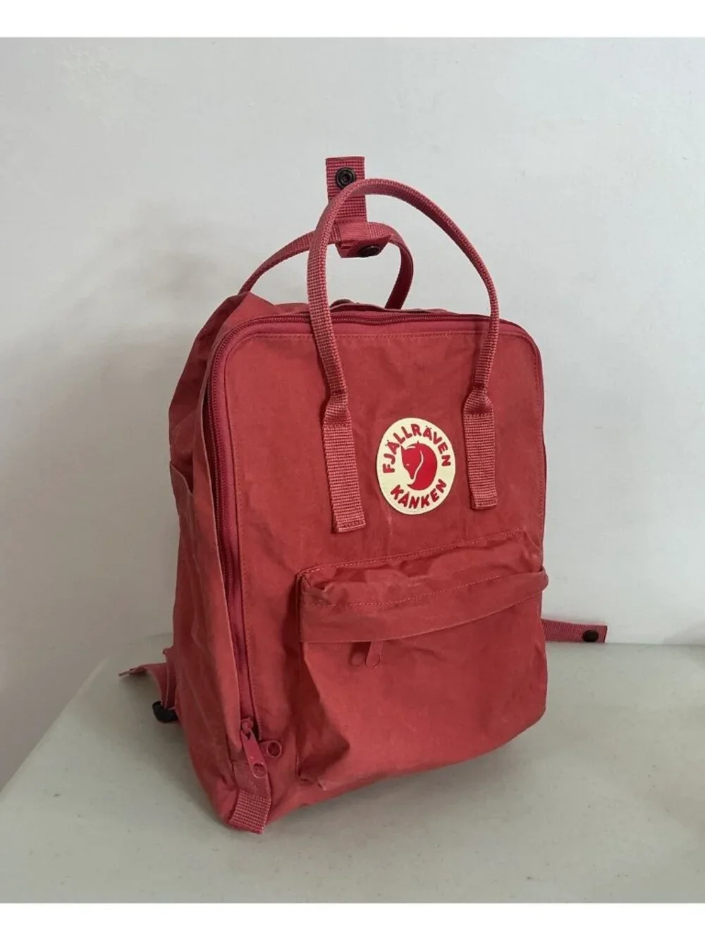 Fjallraven Kanken Classic Backpack Daypack Salmon Color